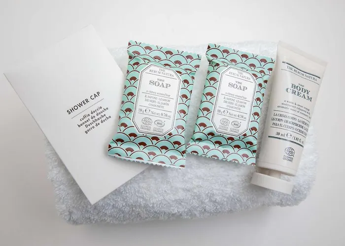 Hotel Western Le Port 3*