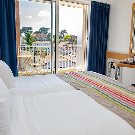 Western Le Port Αρασόν