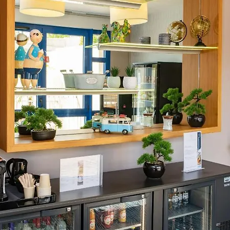 Ξενοδοχείο Western Le Port 3*