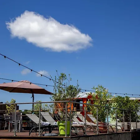 Western Le Port Αρασόν