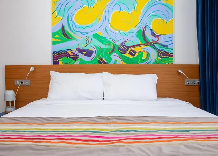 Western Le Port Hotel 3*