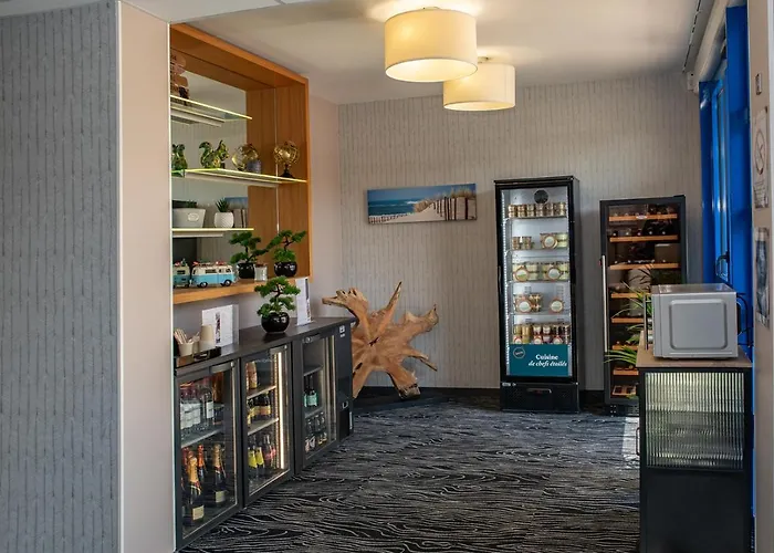 Western Le Port Szálloda 3*